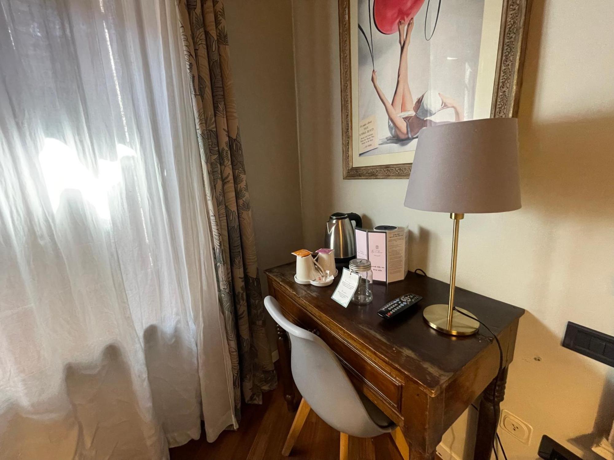 Le Camere Di Bsuites Affittacamere Parma Bagian luar foto